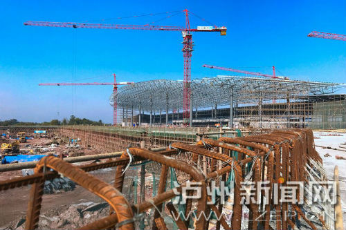 州云龍機場正全速推進建設(shè)，確保7月1日前投入運行。 瀘州日報記者 牟科 攝3